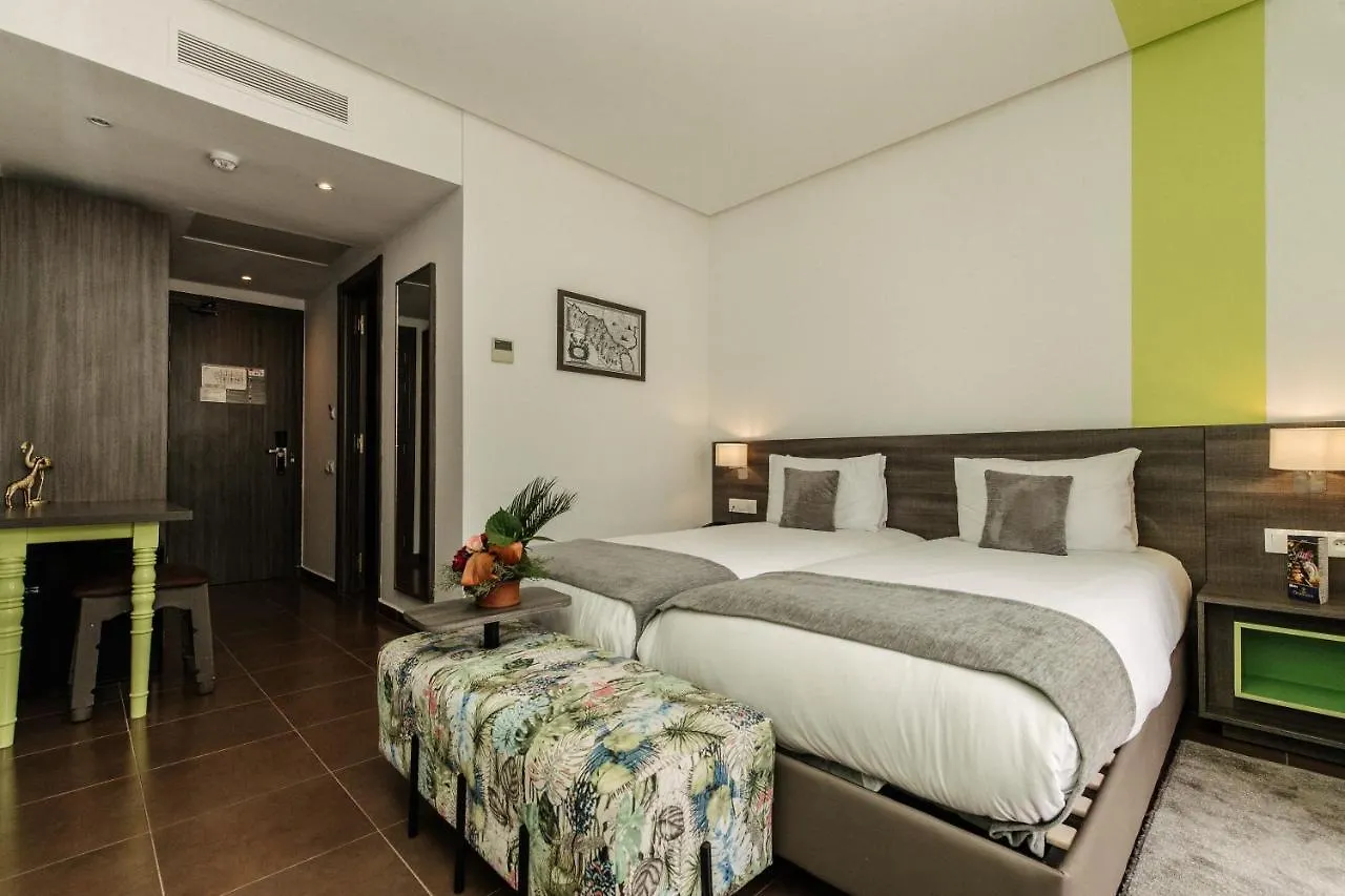 Wazo Hotel