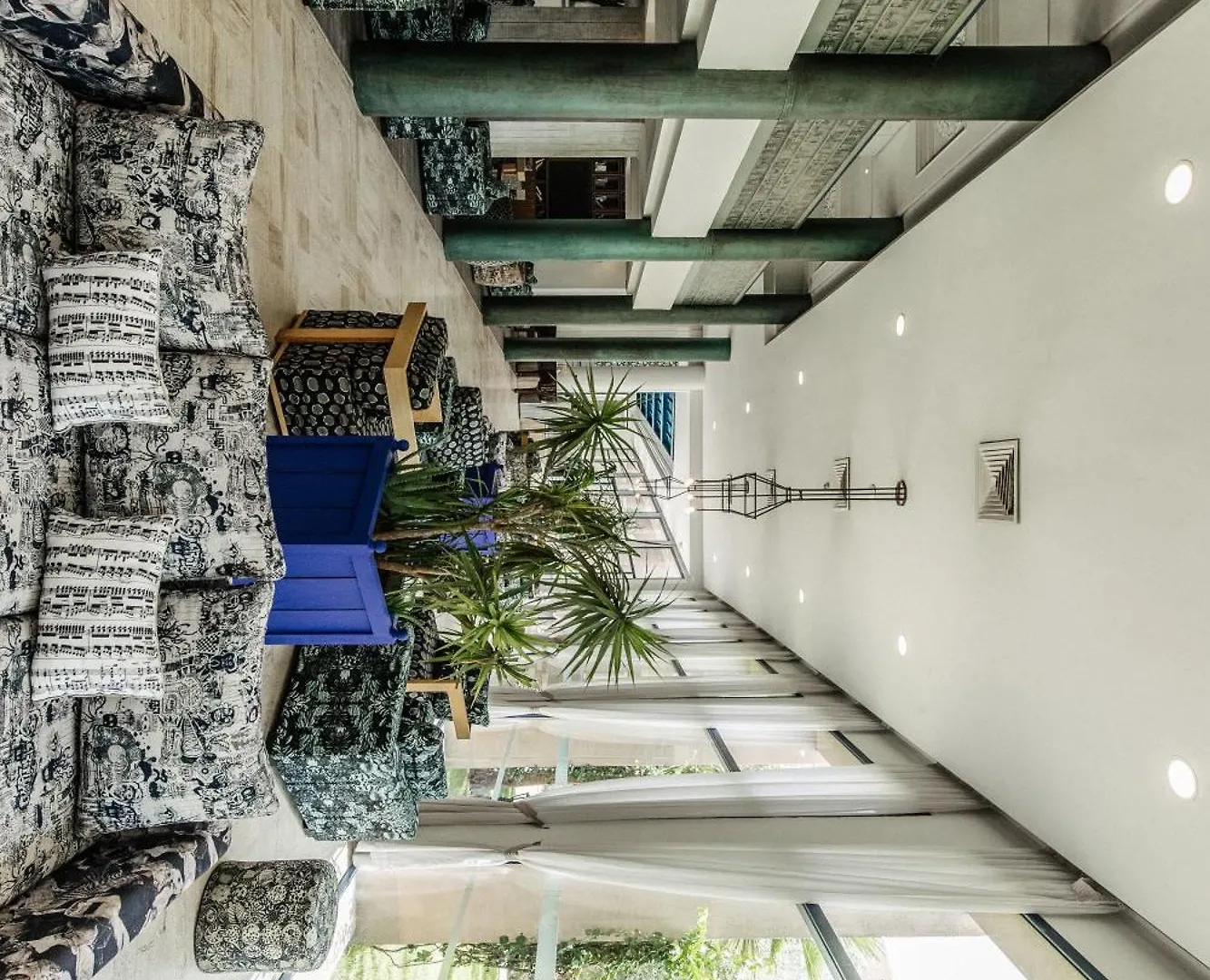 Wazo Hotel